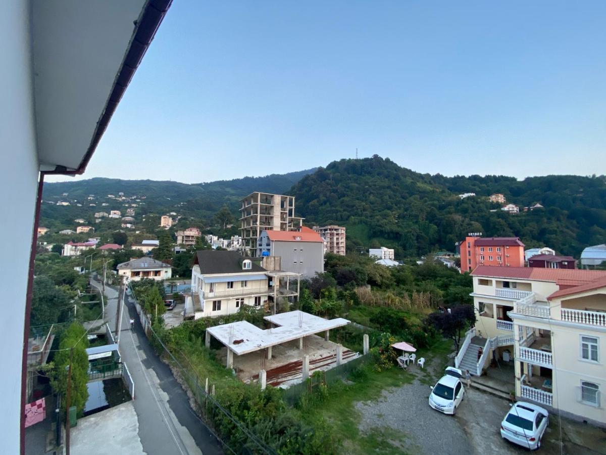 Beliy Dom Hotel Kvariati Kültér fotó